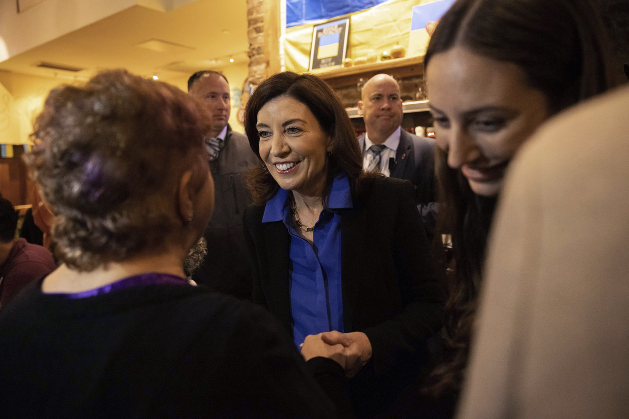 NY Democratic Governor Holchul gets good polling news….